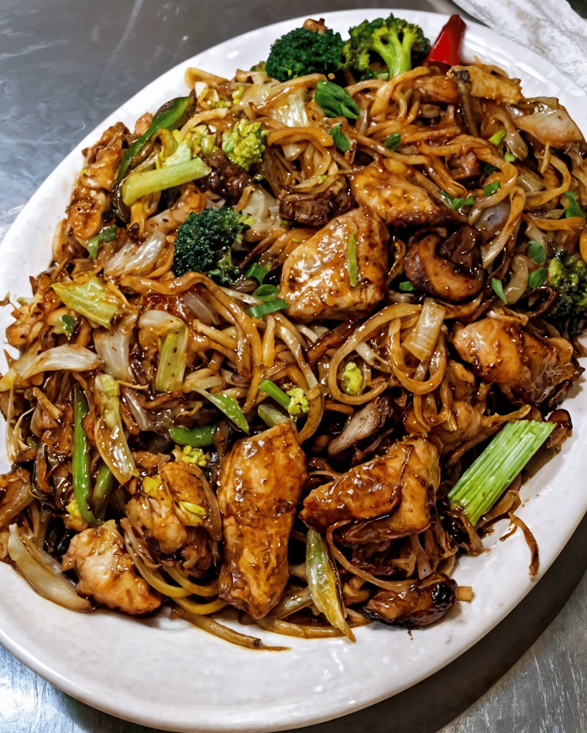 Garlic Chicken Lo Mein