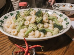Easy Garlic Broccoli Pasta Comfort